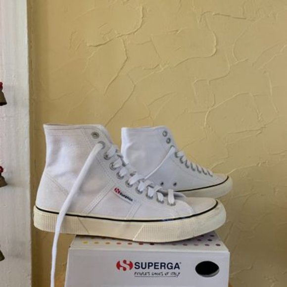 Superga High Tops, White Sneaker NWT - Picture 2 of 6
